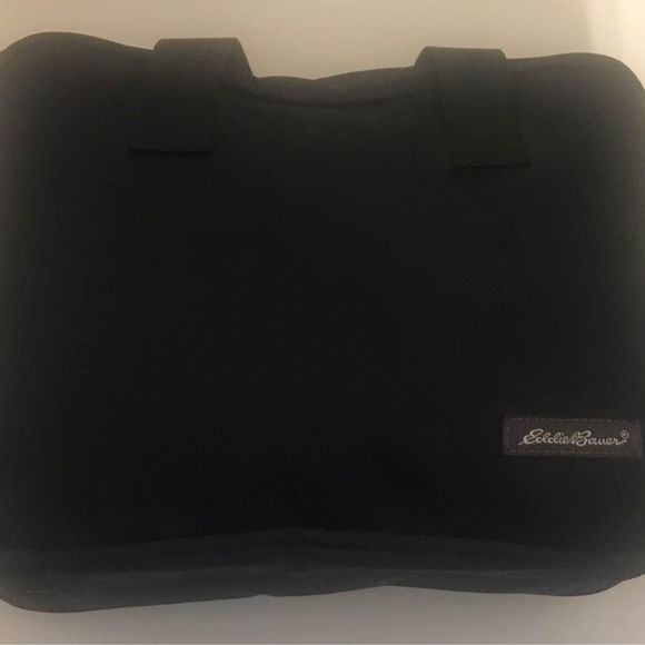 Eddie Bauer travel kit includes case blanket and eye mask for airplane use - Picture 6 of 7